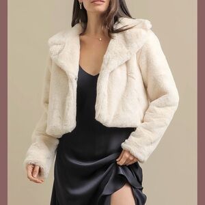 Ambiance Plush Faux-Fur Cropped Jacket in Ivory